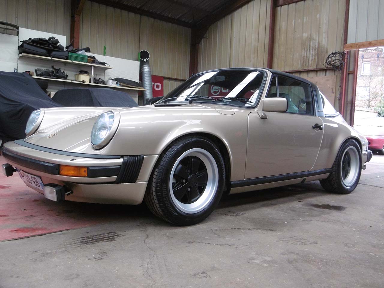 Restauration PORSCHE 911 SC 180cv